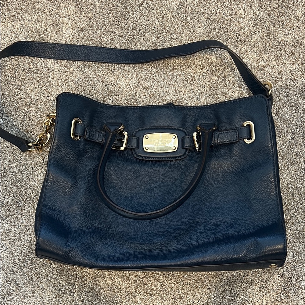 Elegant Michael Kors Navy Leather Handbag